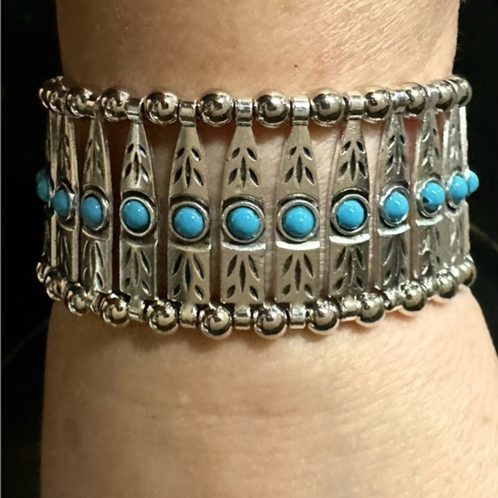 Native American Turquoise Antique Silver Plated bracelet Navajo Aztec Bo…